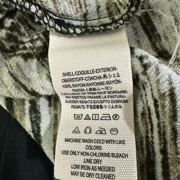 Free People Birds of Feathers Black and Cream Graphic Bishop Sleeve Blouse - Picture 9 of 9